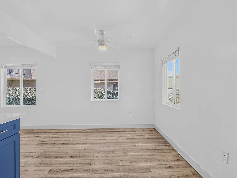 933 Alamitos Ave — Photo 19