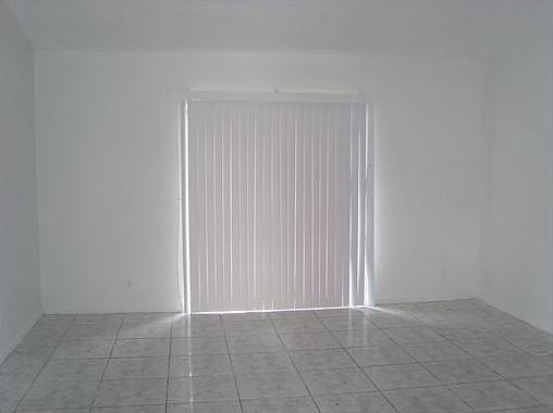 3rd image of 4297 NW 114th Ter