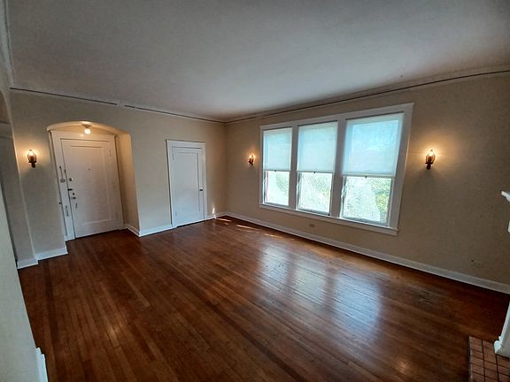 2nd image of 219 W Magnolia Ave APT H