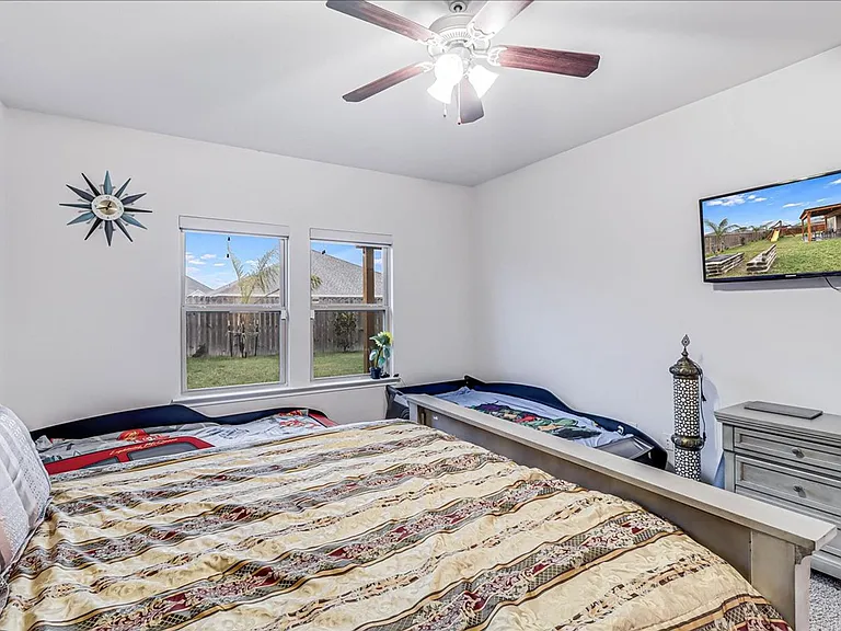 7938 Fort Griffen Dr — Photo 24