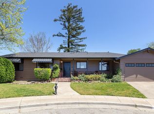 10 Stantonville Ct, Oakland, CA 94619