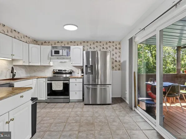 274 The Hill Rd #13-A, Basye, VA 22810