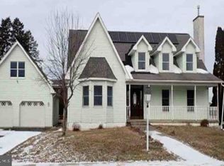 300 Beckley St, Wernersville, PA 19565