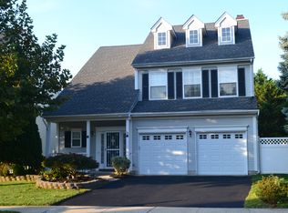 3 Raleigh Way, Franklin Park, NJ 08823