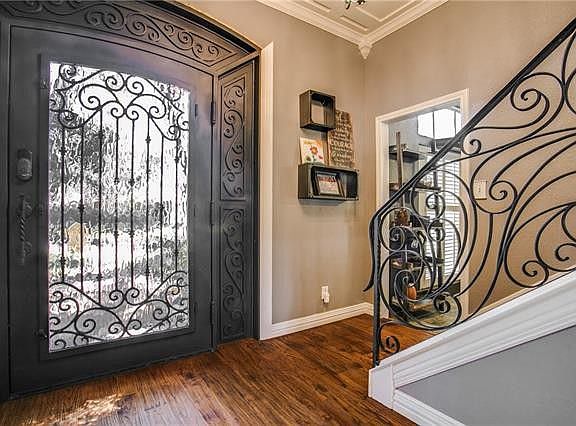 3rd image of 3014 Double Creek Dr