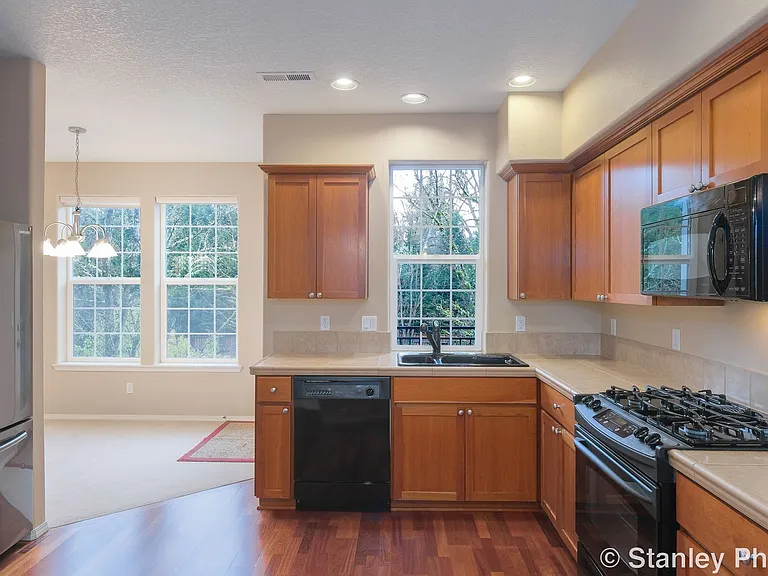 5925 NE Alder St — Photo 6