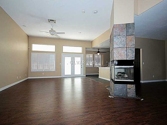 2nd image of 189 Jeri Dr