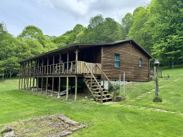 2802 Fenwick Rd, Richwood, WV 26261