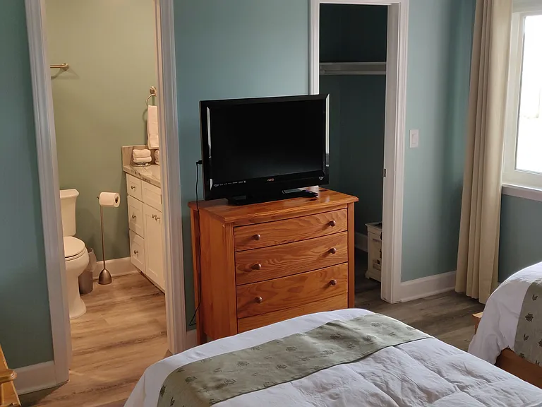 515 Monterey Ln — Photo 14
