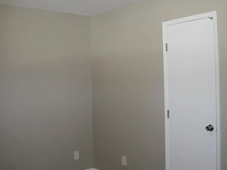 259 Selwyn Dr #B — Photo 5