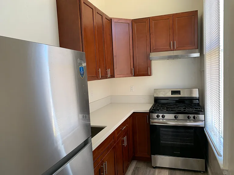 1824 Filbert St #1824 — Photo 6