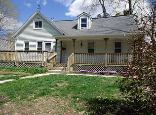 30 Holden St, Coventry, RI 02816