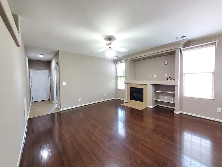 2712 Bay Cedar Cv — Photo 6
