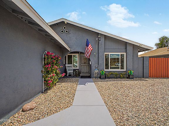 4th image of 2203 W EL Moro Avenue