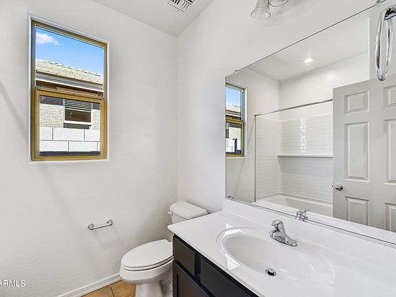 3rd image of 19267 W SAN MIGUEL Avenue