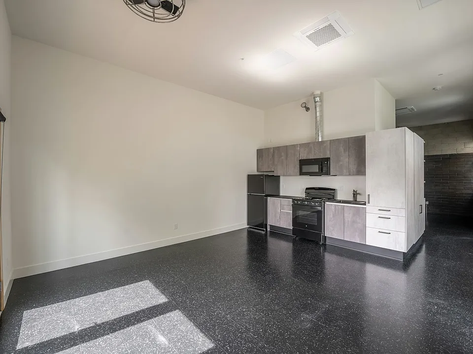 1932 Kearney Ave #9