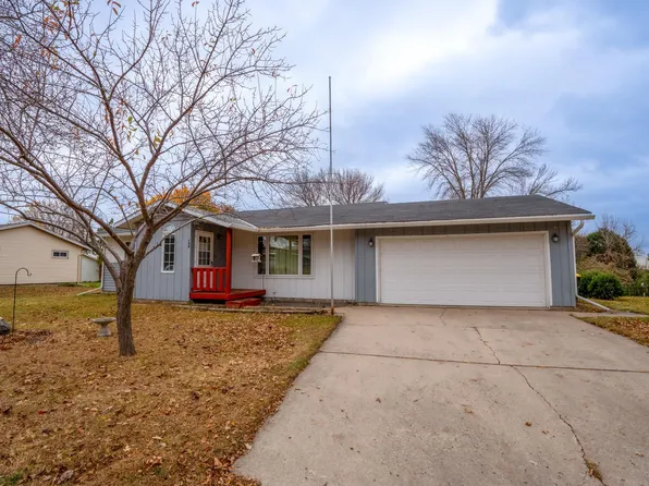 137 Lakeview Dr, Spicer, MN 56288