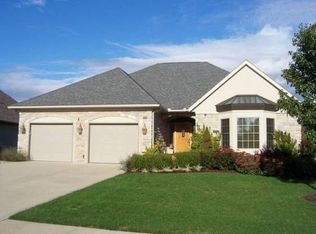2133 Burberry St NW, North Canton, OH 44720