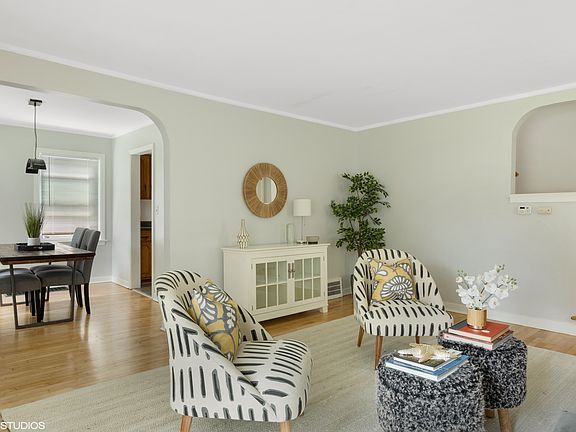 4th image of 8136 Kolmar Ave