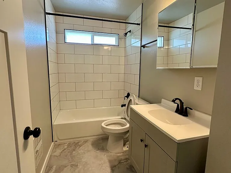 1608 W 8th Ave #303 — Photo 4