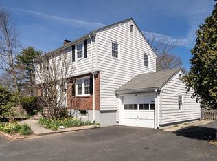 71-71R Mount Vernon St, West Roxbury, MA 02132