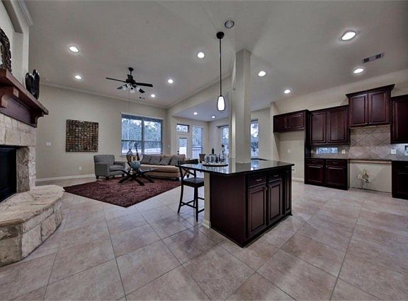 2nd image of 191 Capriccio Ave