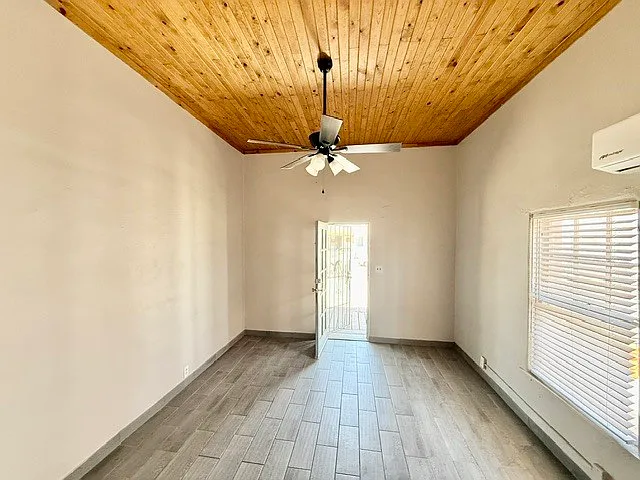 481 S 2nd Ave — Photo 5