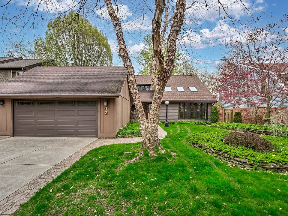 1st image of 43 Aster Pl