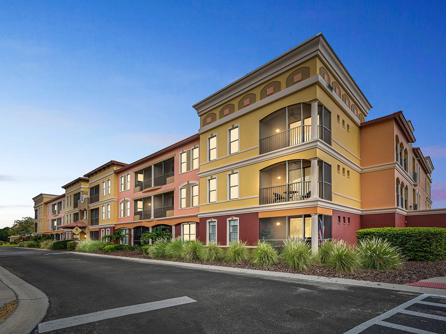 2 bed, 1032 sqft, $4,500 — Photo 1