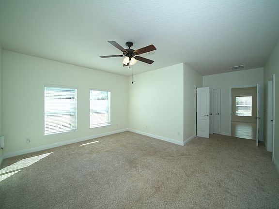 5th image of 2820 Winglewood Cir