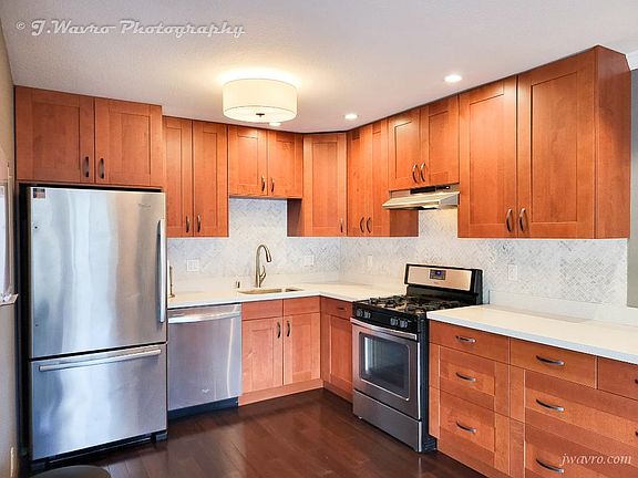 4th image of 879 Kansas St #81