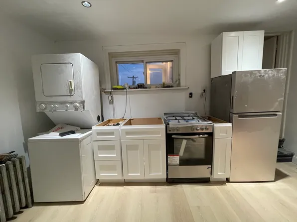 1823 1/2 S 10th St Floor 3, Philadelphia, PA 19148