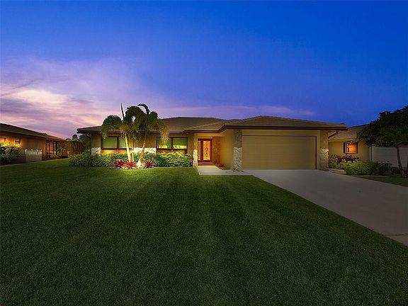 2nd image of 2163 SW Spoonbill Dr