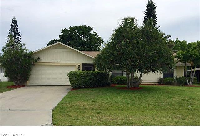 1st image of 237 SW 46th Ter
