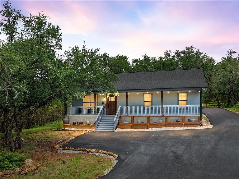 408 Breezing Ln — Photo 1