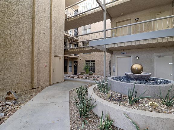 3rd image of 5102 N 31st Pl Unit 424