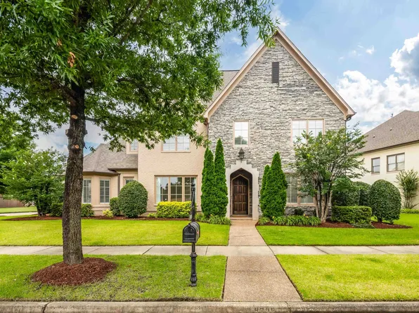 9285 Enclave Green Ln E, Germantown, TN 38139