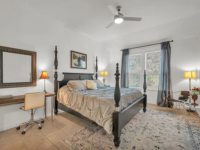 520 S Meadowlark St #B — Photo 37