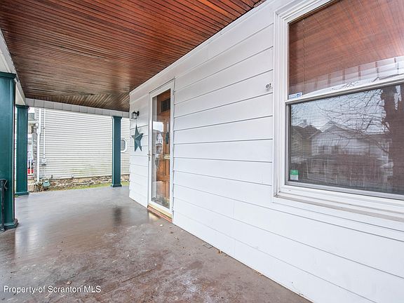 5th image of 353 N Rebecca Ave