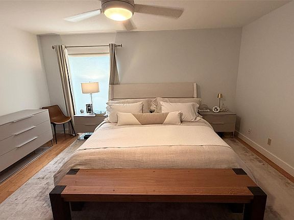 3rd image of 2677 NW 41st St