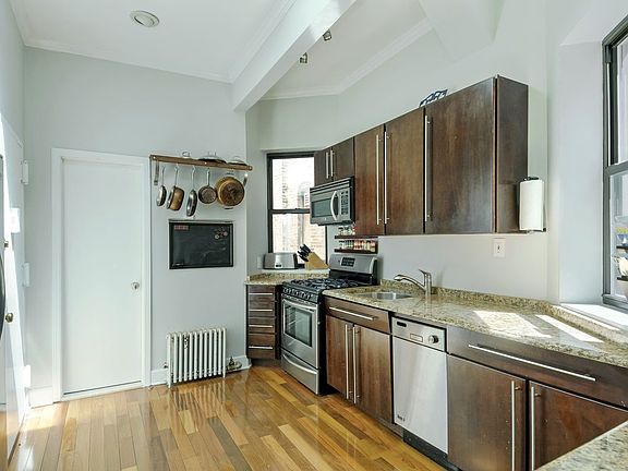 3rd image of 403 E 90th St APT 5E