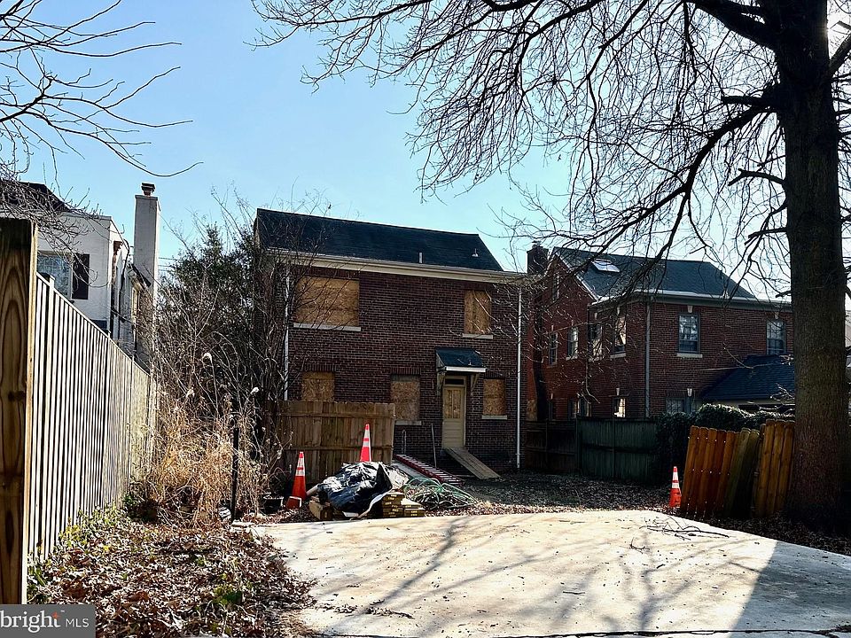 2nd image of 5504 Nebraska Ave NW