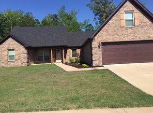 3934 Hampton Dr, Benton, AR 72019