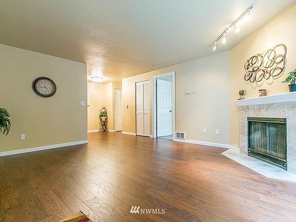 3rd image of 21311 52nd Ave W APT E131
