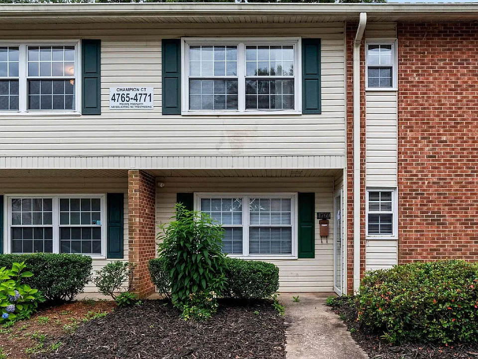 4769 Champion Ct
