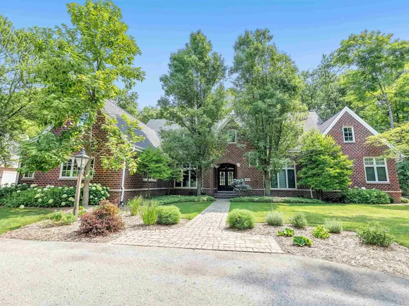 4584 Sir Gregory Anthony Ct, Green Bay, WI 54313