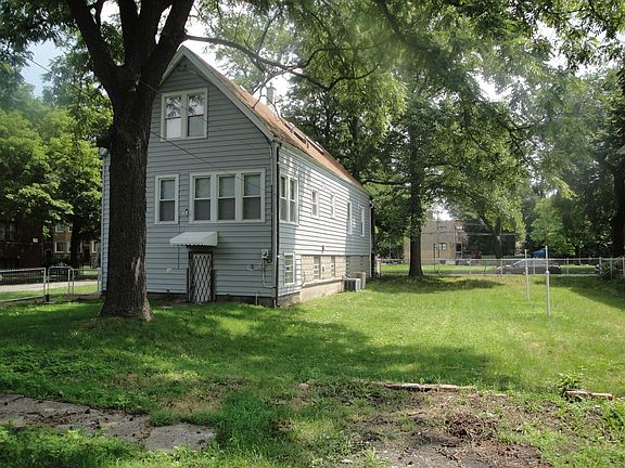 4th image of 8000 S Burnham Ave