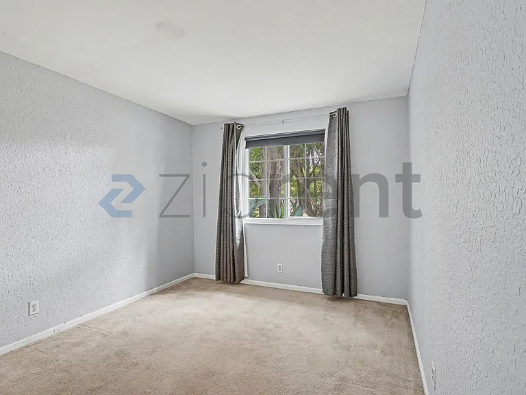 10271 NW 10th Ct — Photo 27