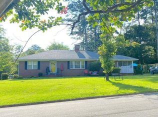 1417 N 8th Ave, Lanett, AL 36863