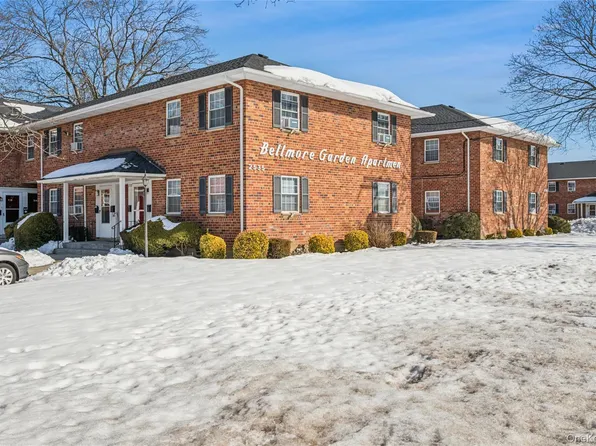 2537 Jerusalem Avenue #2J, North Bellmore, NY 11710